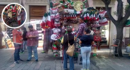 Regresó la venta de artículos patrios al centro de León tras 3 años de pandemia