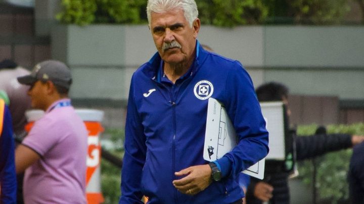 Echan a Tuca Ferretti del Cruz Azul; Joaquín Moreno entra al quite