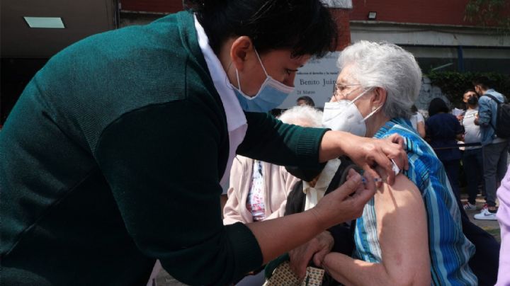 Dudan expertos de Abdala y Sputnik para covid; 24 millones de dosis, insuficientes, alertan