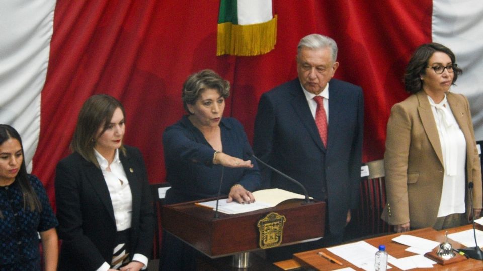 Delfina toma protesta como gobernadora constitucional del Estado de México