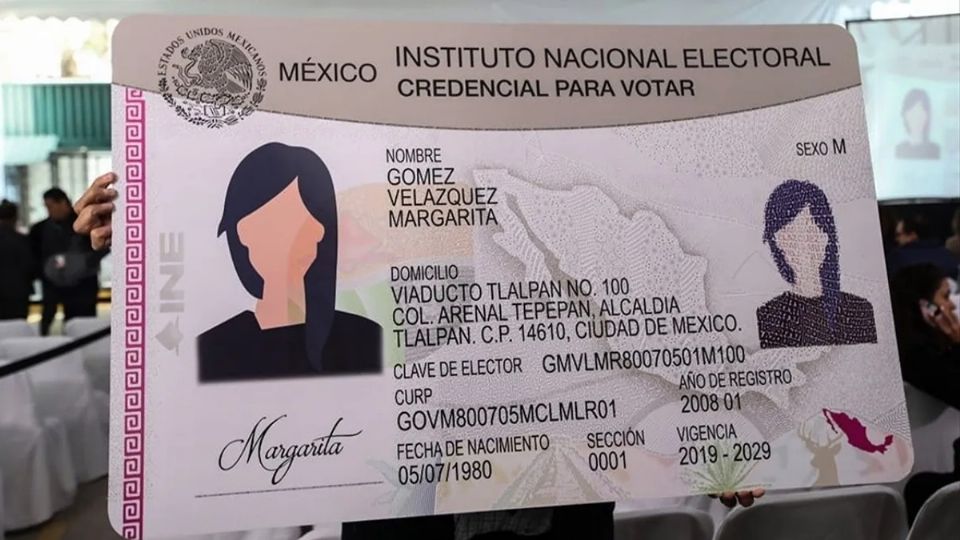 Credencial del INE