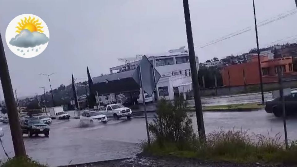 La lluvia de ayer en San Miguel de Allende provocó encharcamientos.