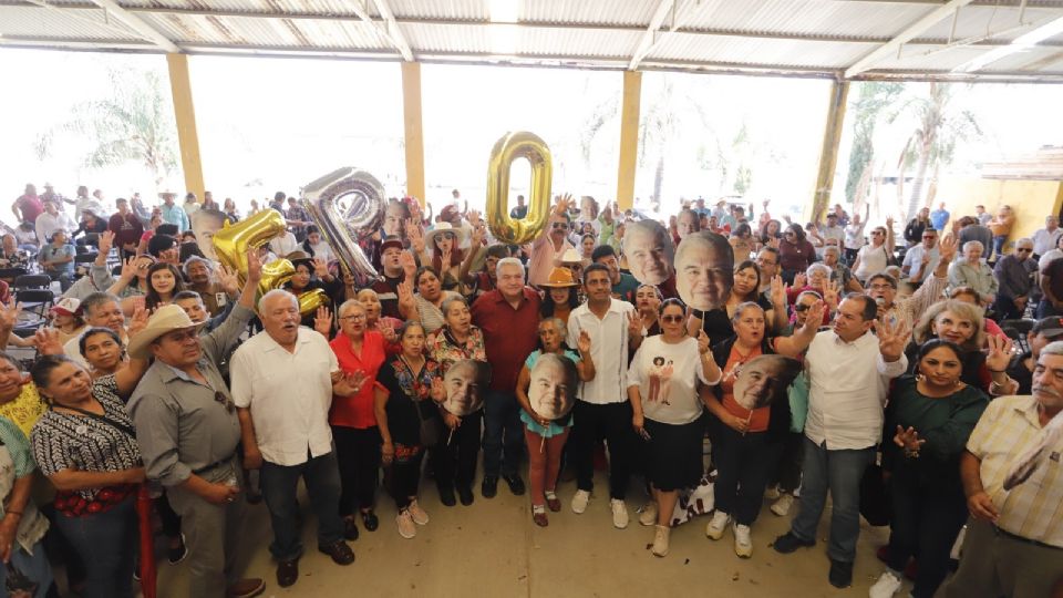 Ernesto Prieto, en un encuentro con militantes y simpatizantes en Santa Rosa Plan de Ayala.