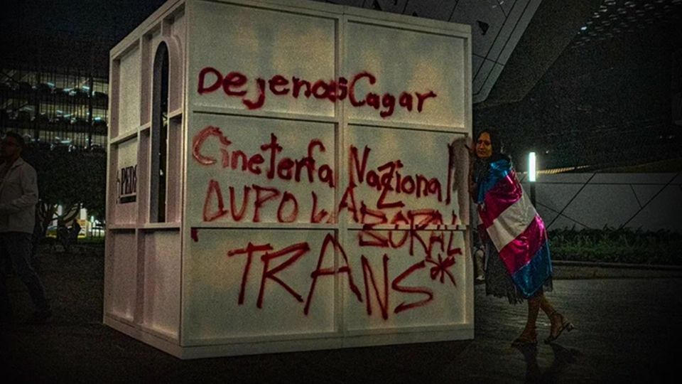 Protesta contra acto de transfobia en la Cineteca Nacional