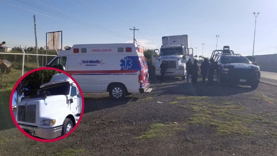 El trailero fue auxiliado por paramédicos de Oximedic. Iba golpeado del rostro.