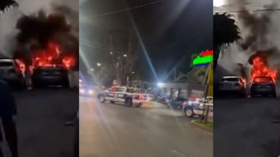 Dos grupos de taxistas se enfrentaron esta tarde en Ecatepec e incendiaron un par de vehículos