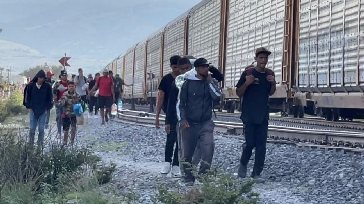 La "frontera" de las redes sociales; así opera un traficante de migrantes por internet