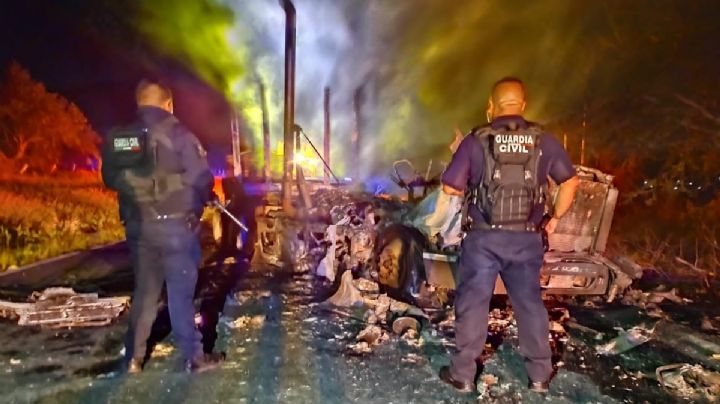 Grupos armados desatan incendios de vehículos en varios puntos al occidente de Michoacán