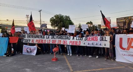 Estudiantes de la UAEH y del Tec de Pachuca marchan en visita de Sheinbaum