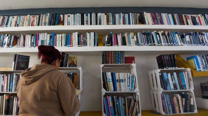 Apadrina a una persona egresada de prisión mediante la campaña de alfabetización digital