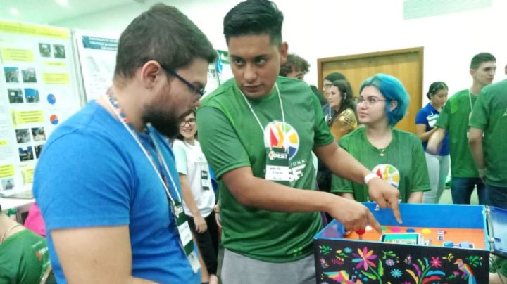 Buscan patentar invento de joven hidalguense en Brasil para ayudar a niños con TDAH