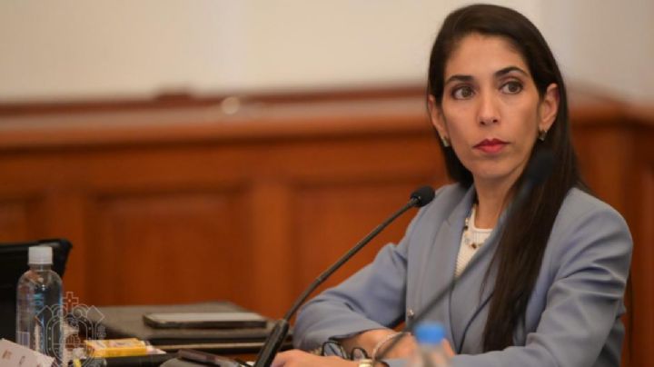 “Seguiré al frente de la Fiscalía”, reitera Verónica Hernández Giadáns