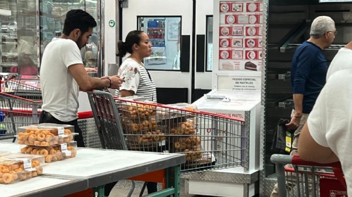 Arrasan con postres en Costco, revendedores se los llevan en una hora