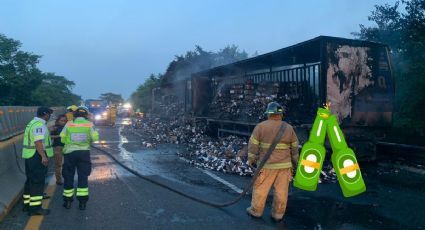 Se incendia camión con cervezas en autopista de Acayucan, al sur Veracruz