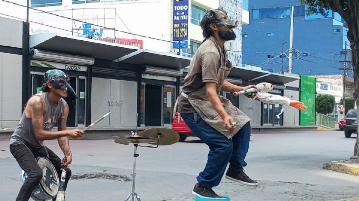 Don Tocino y El Coronavirus Nalgón: propuesta artística urbana en Pachuca | VIDEO