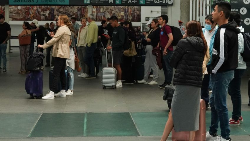 Hasta 200% más caras las tarifas de taxis del AICM vs las de Uber y Didi: experto aeronáutico