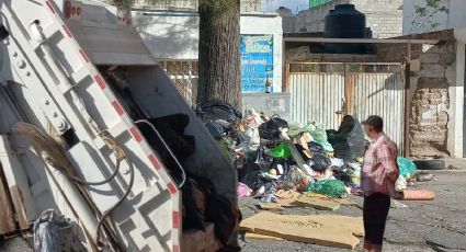 Hartos de basura en la calle, vecinos de Pachuca contratan camión privado de recolección