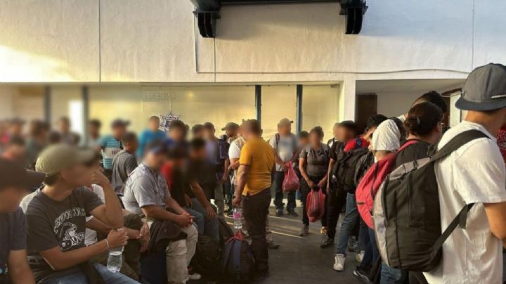 Tras darse a la fuga, aseguran autobús con 114 migrantes en Córdoba