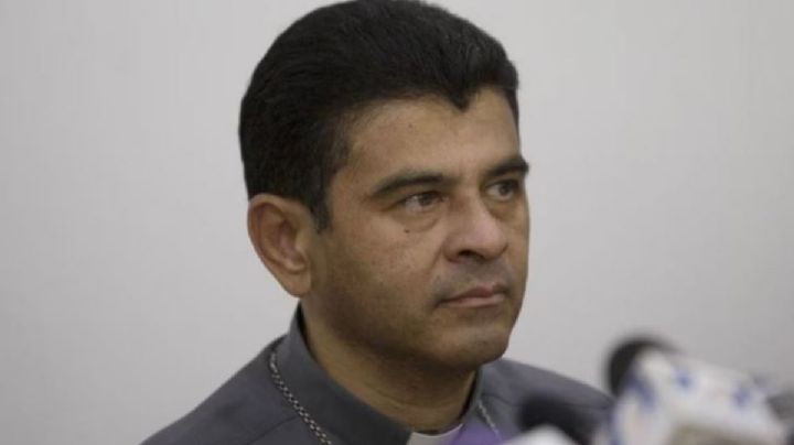 Nicaragua expulsa a un obispo y 18 sacerdotes; los recibe El Vaticano