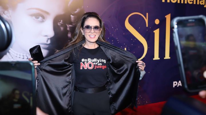 Le echan las cartas del tarot a Yolanda Andrade y esto le salió según una psíquica