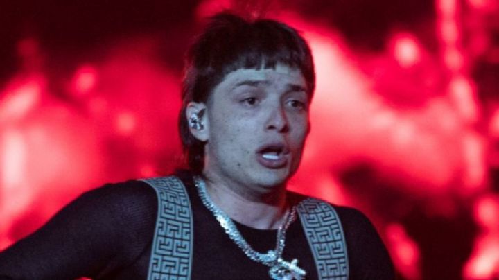 Así fue el momento en el que Peso Pluma "agrede" a un fan
