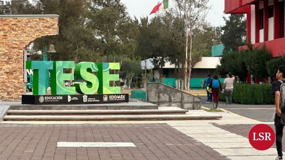 Una de las instituciones que comenzó a sufrir escasez fue el Instituto Tecnológico de Estudios Superiores de Ecatepec (TESE), a donde asisten más de 7 mil alumnos que cursan licenciaturas, ingenierías, maestrías y doctorados.