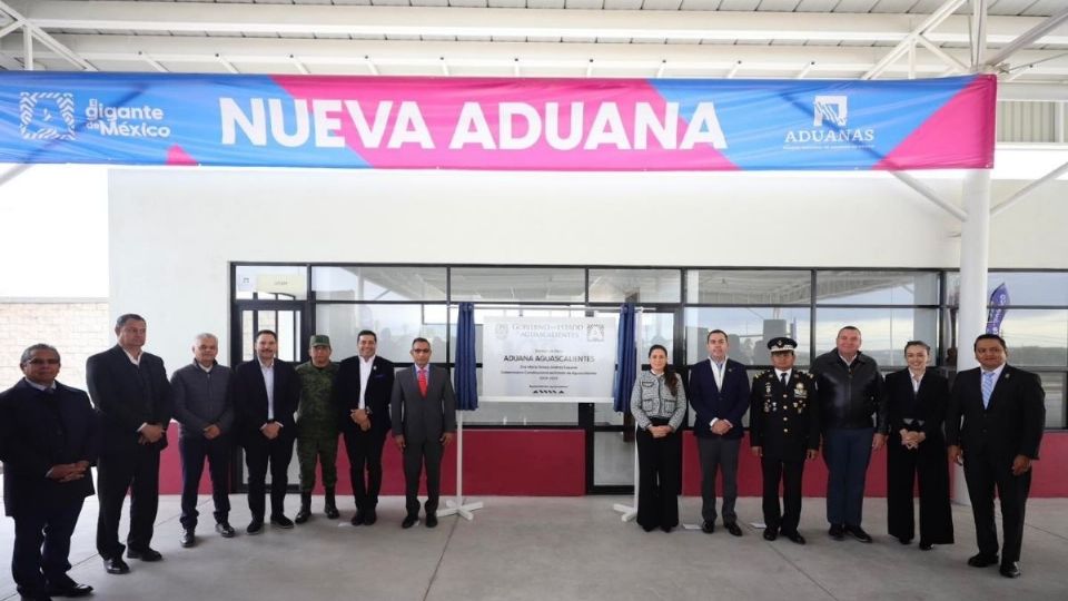 La gobernadora Tere Jiménez entregó las instalaciones de la nueva aduana de Aguascalientes, cuya inversión estatal es superior a los 28 millones de pesos y facilitará las operaciones de importación y exportación en el centro del país