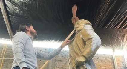 Restauran escultura a Miguel Hidalgo, monumento emblemático de Santiago Tulantepec