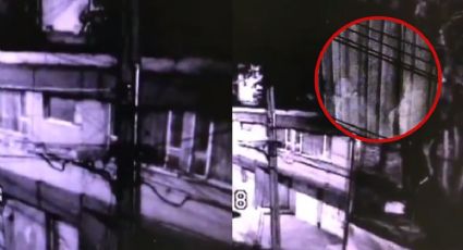 Cámara del C5 capta niños fantasmas en una casa | VIDEO