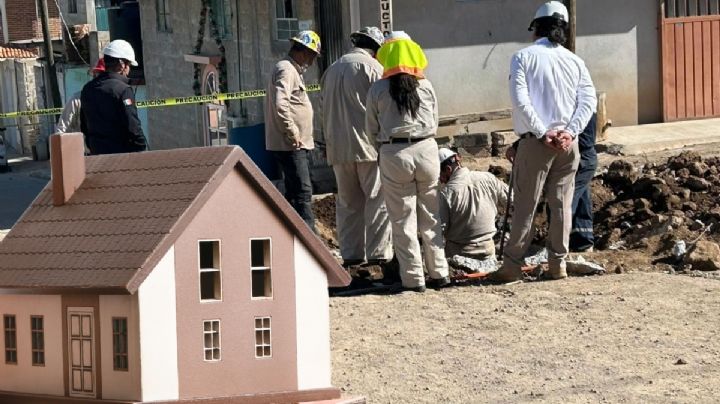 Desalojan viviendas en Cuautepec por fuga de hidrocarburo en ducto de Pemex