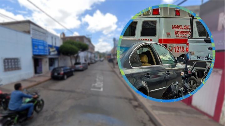 Madre deja a su bebé encerrado en el carro, rompen cristales para rescatarlo