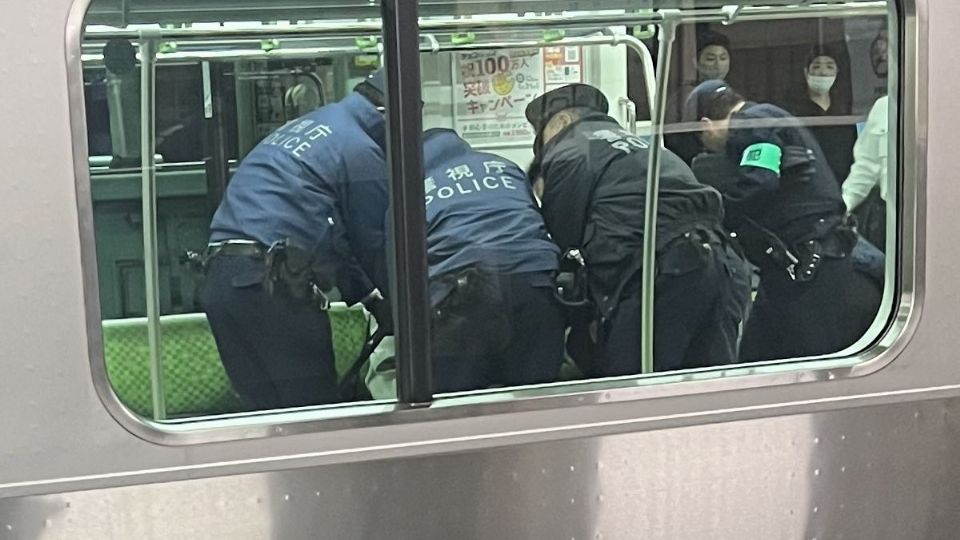 Tren de Tokio vive atentado en la estación de Akihabara