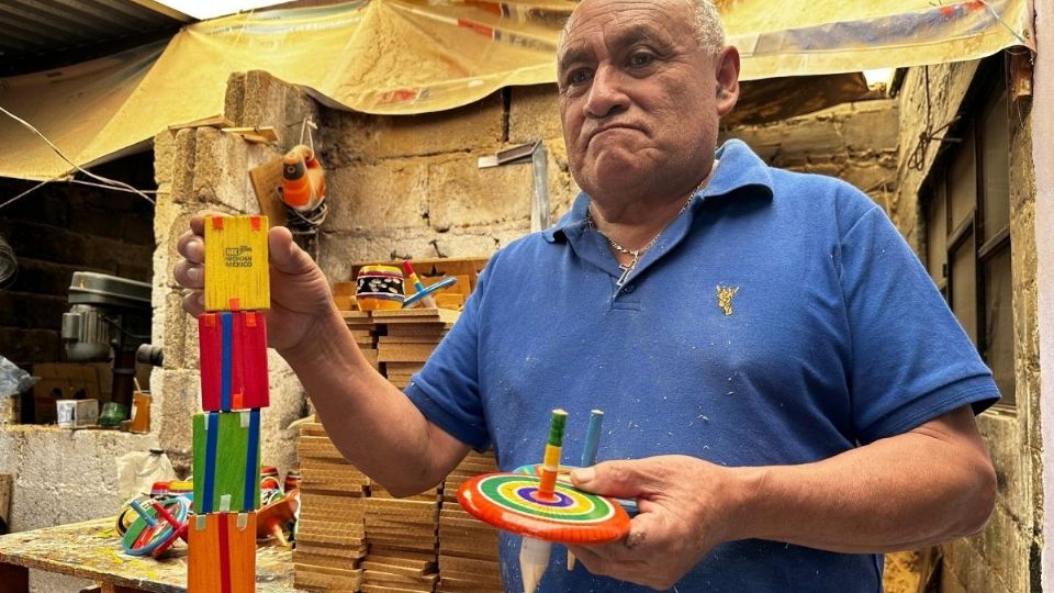 El llamado de los artesanos es a consumir lo local y permitir que los niños se alejen de las pantallas y los juegos donde sólo necesitan sus pulgares para que echen andar la imaginación pues a través de ella, también aprenden