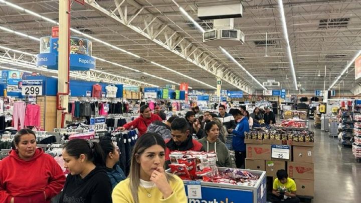 Colapsan cajas de Walmart por Reyes Magos