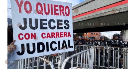 Sheinbaum toma de protesta: Trabajadores Poder Judicial protestan afuera de la Cámara de Diputados