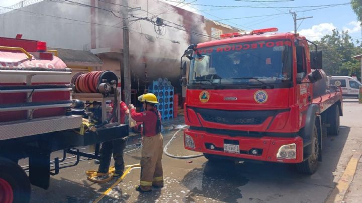 Villahermosa bajo fuego; grupos delictivos incendian autos y negocios