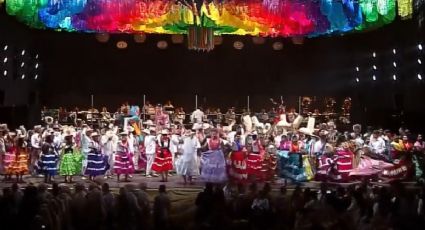 La Guelaguetza abrió el telón del Cervantino en la Alhóndiga de Granaditas