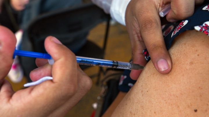 Cofepris acéfala, un riesgo ante urgencia por vacunas, alerta industria farmacéutica