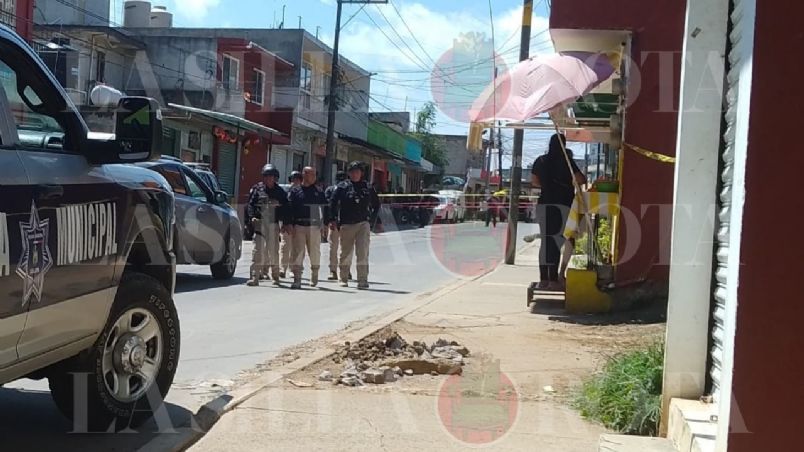 Luego de que fuera asesinada una persona y hombres armados atacaran a elementos de la Policía Municipal.