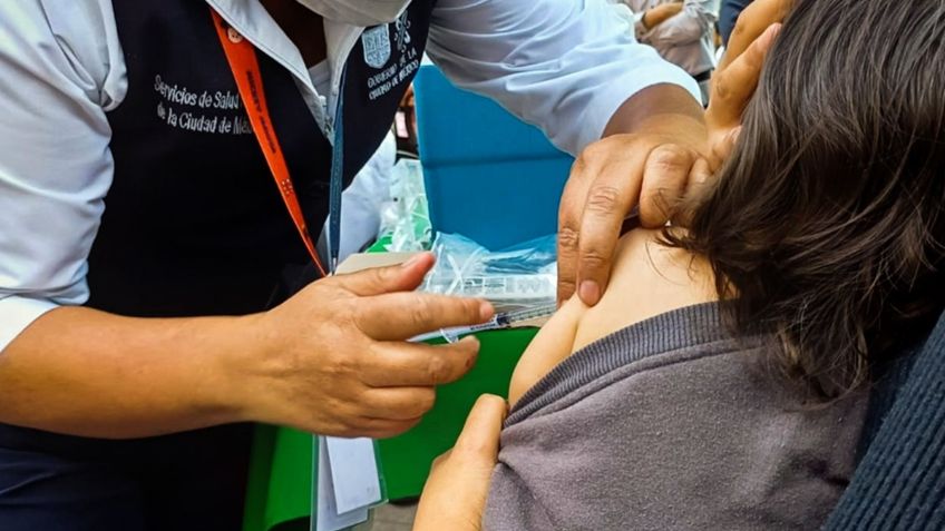 Rezago histórico en vacunación infantil en México; más de 340 mil niños sin protección