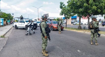 Mueren 3 sujetos y 4 policías son lesionados en enfrentamiento en NL