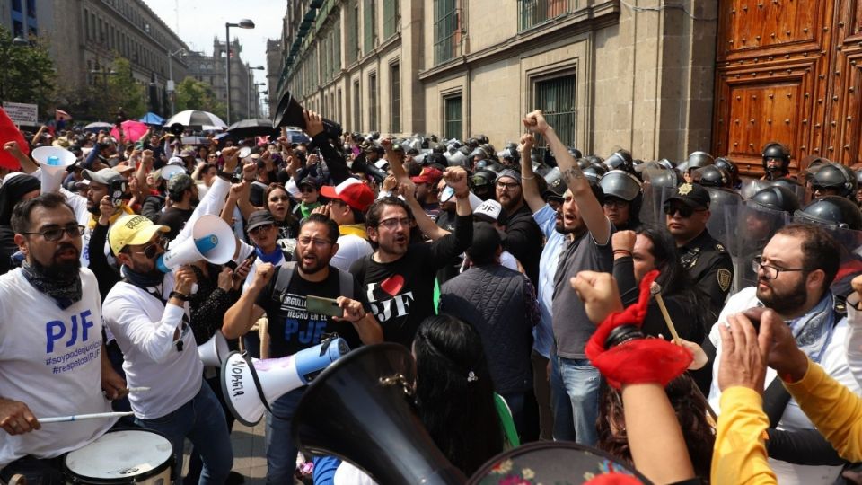 Protestas de trabajadores del Poder Judicial en Palacion Nacional