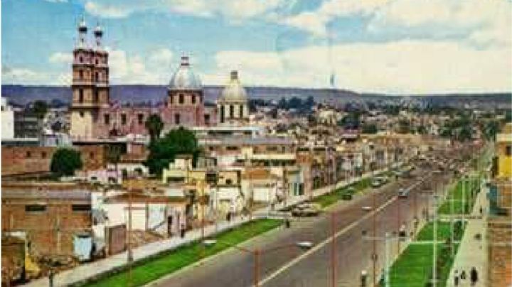 ¿Qué te recuerda esta foto de 1964 del bulevar López Mateos en León?