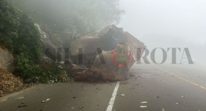 Derrumbe de rocas afecta paso en autopista Orizaba - Puebla, en Maltrata