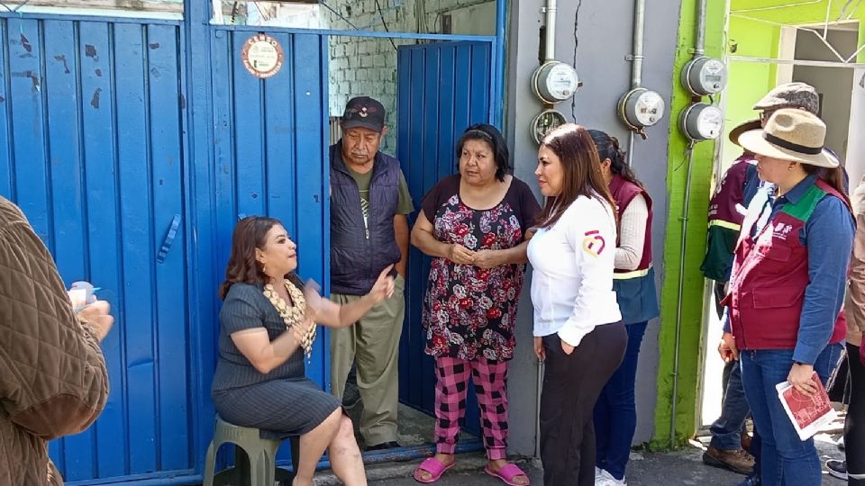 Vecinos de Iztacalco lanzan peticiones en recorrido Brugada