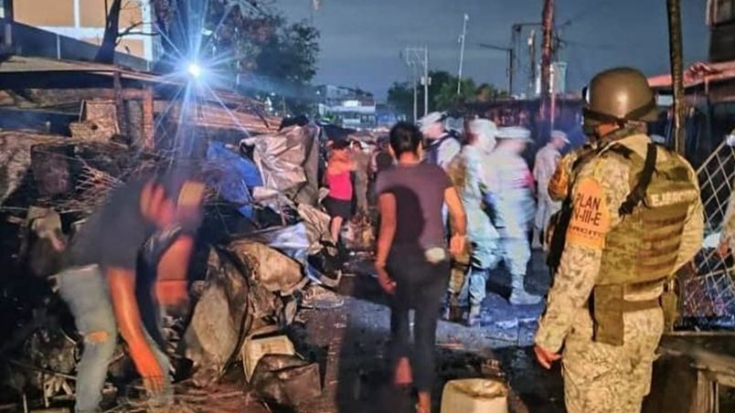 Mercado de Acapulco en ruinas tras incendio