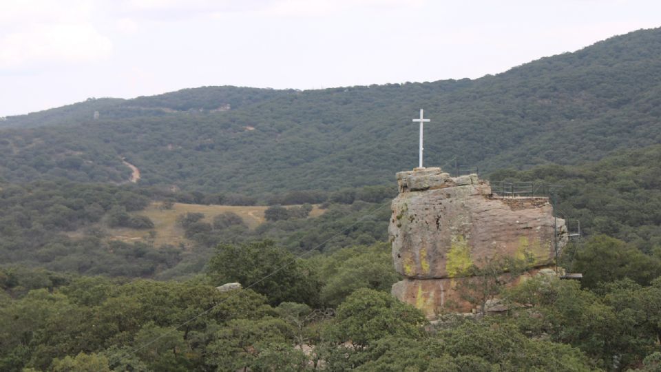 Piedra del padre ícono del campamento El Peñón