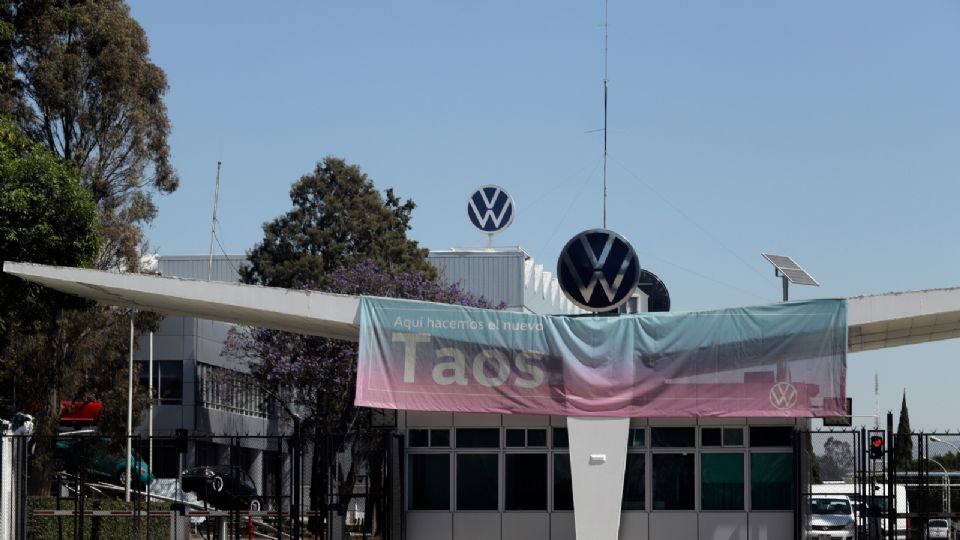 Paros en Volkswagen y Audi afectan a 8,000 trabajadores de “autoparteras” en Puebla.