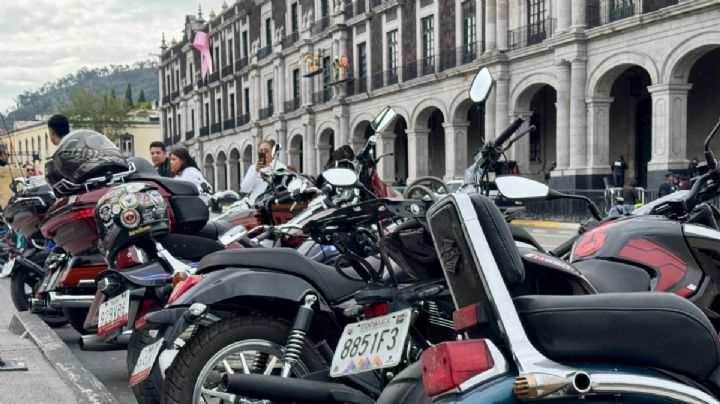 Decenas de motociclistas en contra de la "Ley Motorratón" en el Edomex