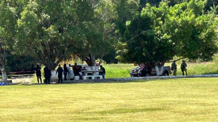 Hallan cuerpo en campo deportivo y a otra persona calcinada en un panteón